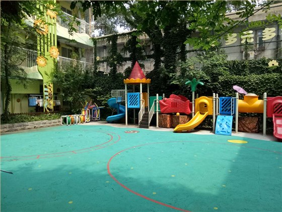 五色土幼儿园悬浮拼装地板