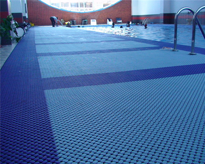 芬兰赫尔辛基游泳馆