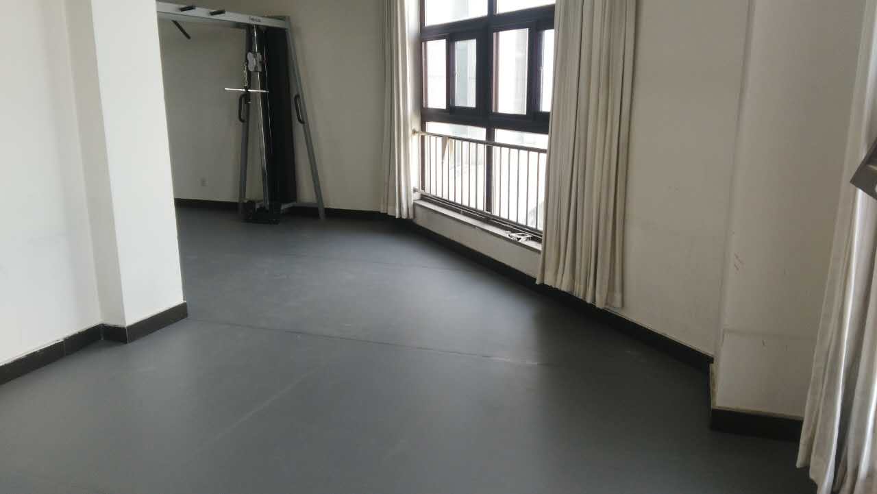 燕山办事处健身活动室塑胶地板项目圆满完工！