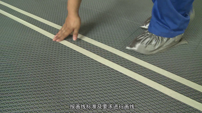 悬浮拼装地板施工