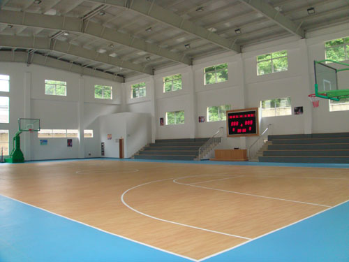 室内运动场PVC塑胶地板该如何清洗