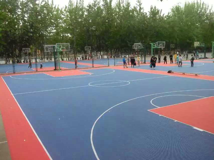 学校篮球场悬浮拼装地板