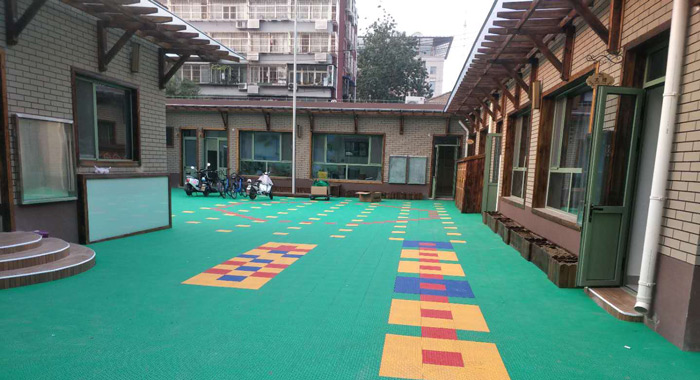 中润致远幼儿园悬浮拼装地板案例1