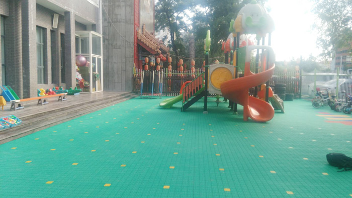 中润致远幼儿园悬浮拼装地板案例2
