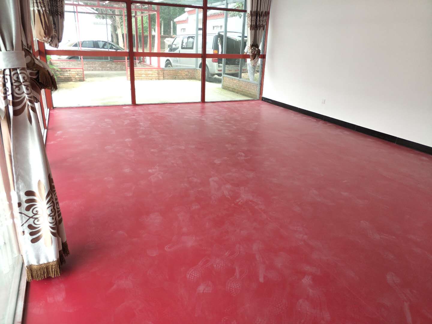 乒乓球PVC地板安装