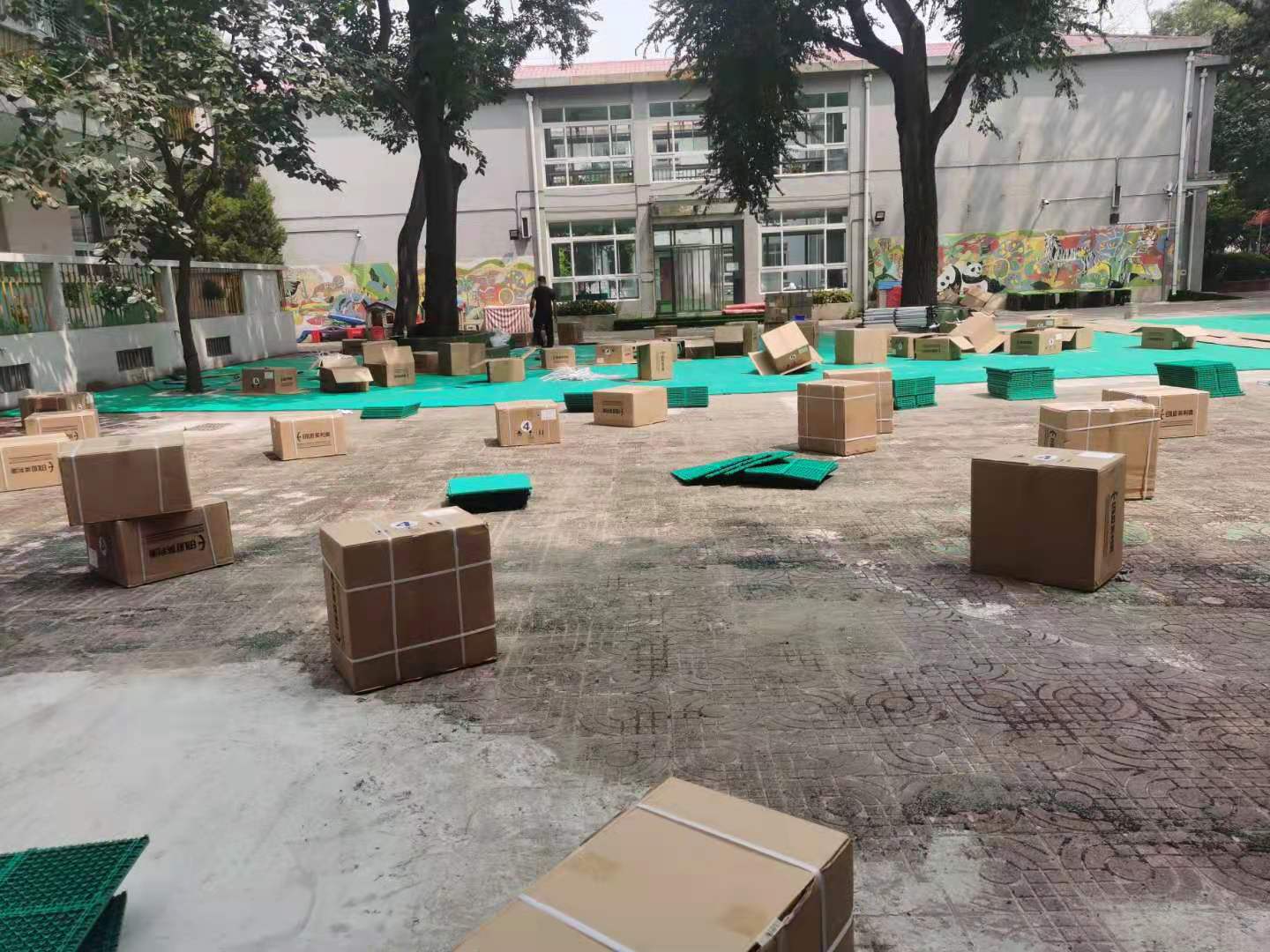 幼儿园悬浮拼装地板