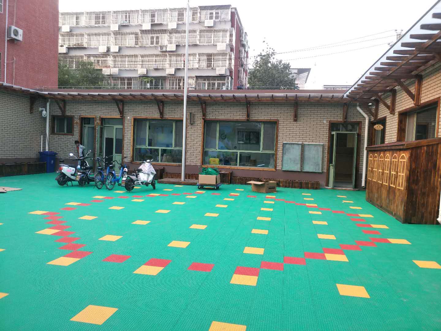 珍珠米字悬浮式拼装地板